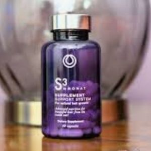 ISO LOOKING FOR MONAT VITAMINS BUNDLE🤗🤗